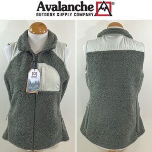 Avalanche Women's Outdoor Supply Company Fleece Vest